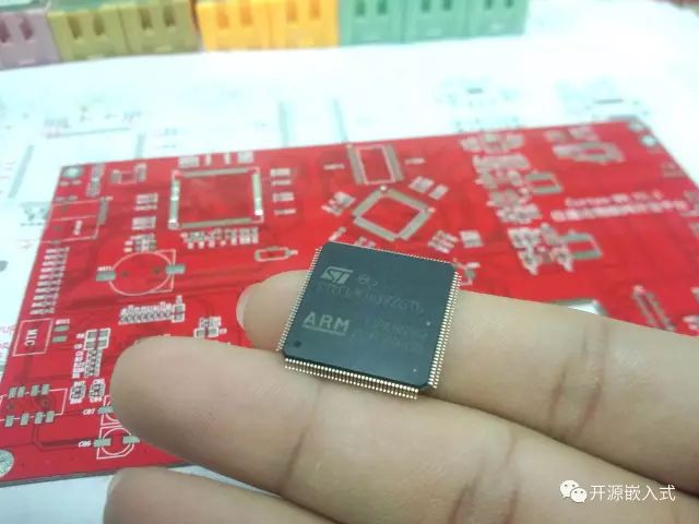 PCB贴片元器件手工焊接注意事项,第2张 PCB贴片元器件手工焊接注意事项,e29130d0-33c2-11ed-ba43-dac502259ad0.jpg,第2张